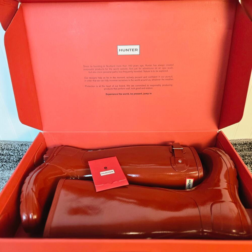 Women's Hunter Rainboots Military Red W7 - Picture 3 of 13